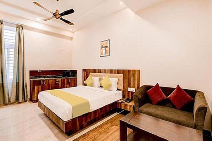 Hotel Emora Rooms