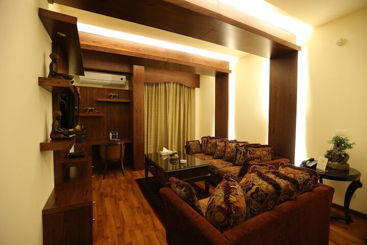 Room 28 of 60