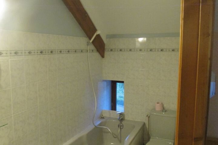 Room 4 of 19