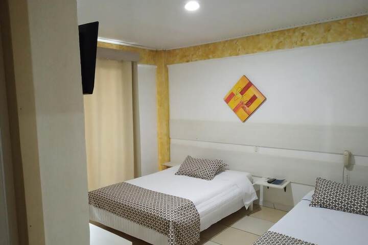 Room 5 of 11