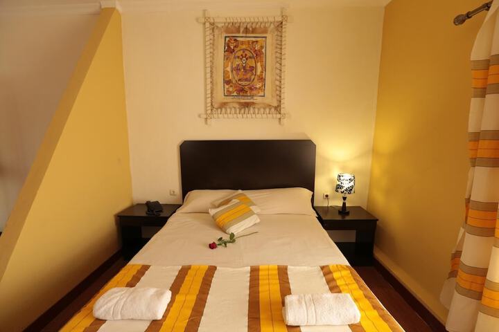 Room 14 of 50