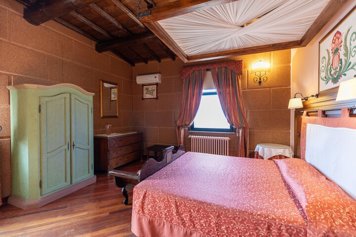 Room 20 of 80