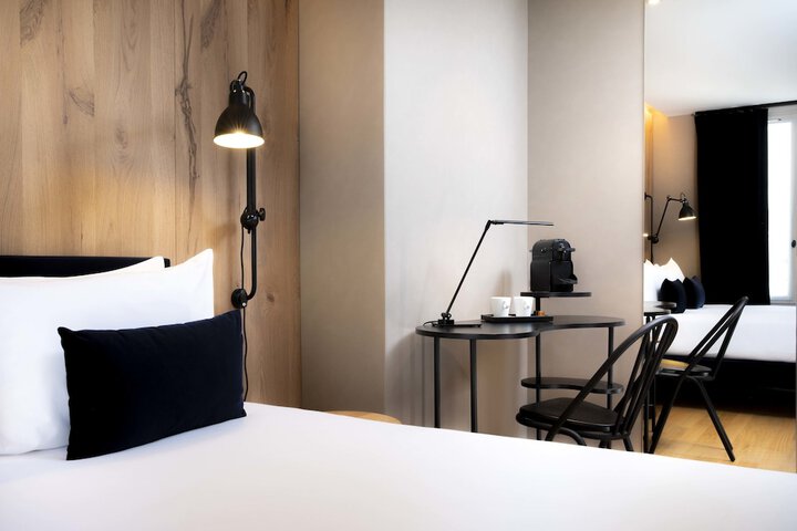 Room 8 of 39