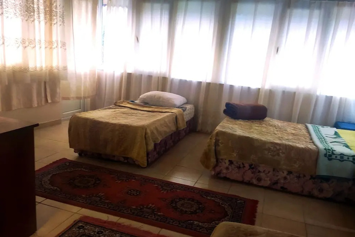 Room 3 of 6