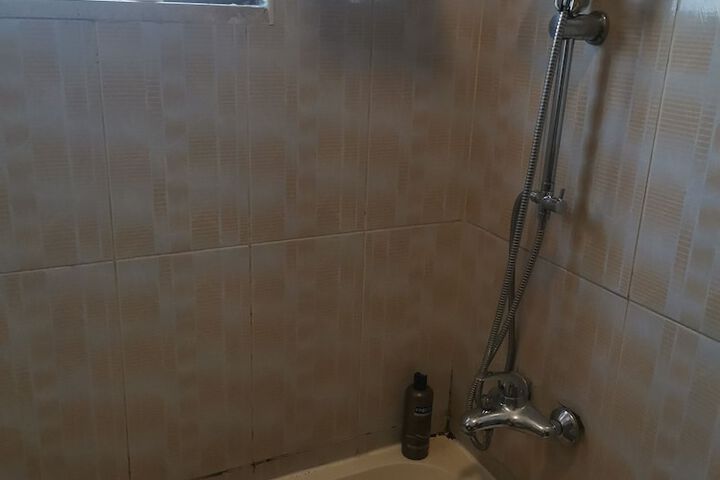 Room 16 of 21