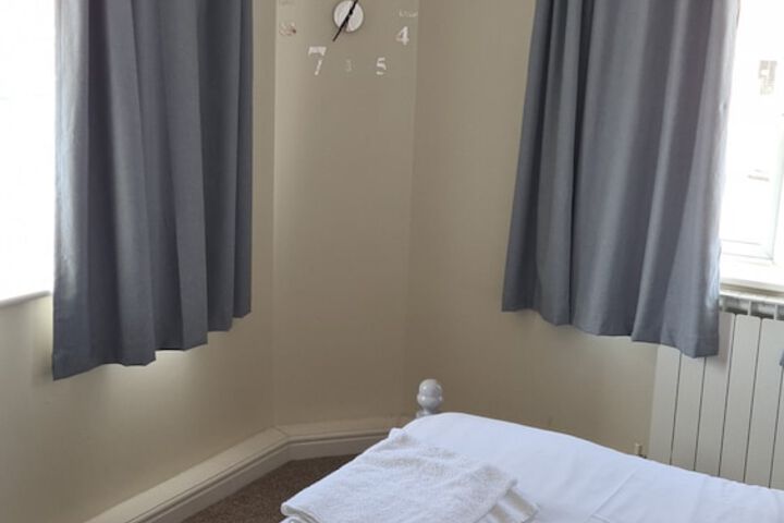 Room 25 of 63