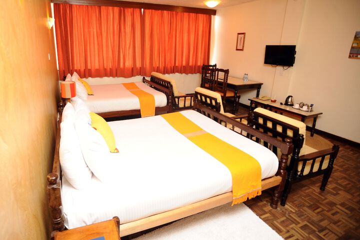Room 4 of 69