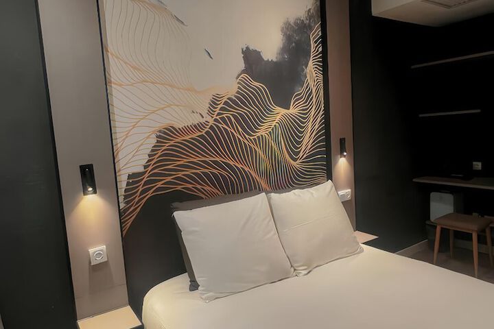 Room 14 of 31