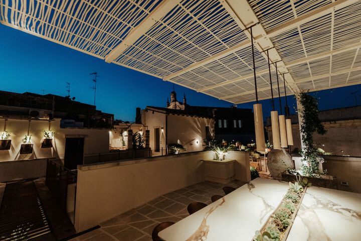 Sundeck 84 of 97