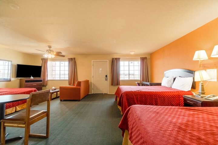 Room 15 of 76