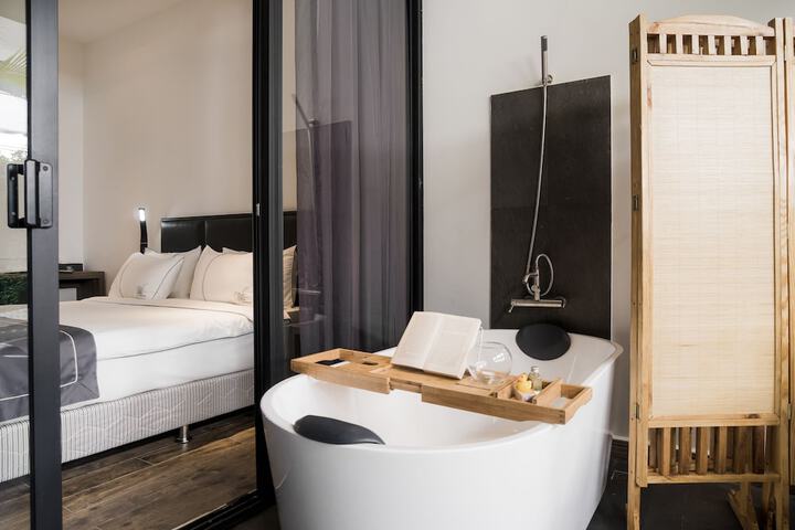 Room 20 of 94