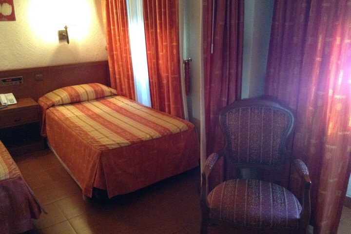 Room 4 of 47
