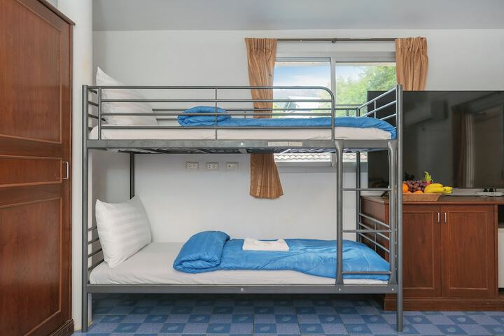 Room 5 of 91