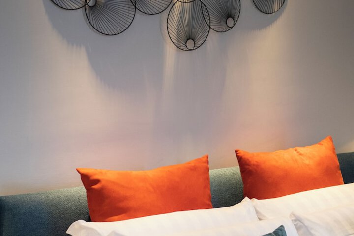 Room 43 of 155
