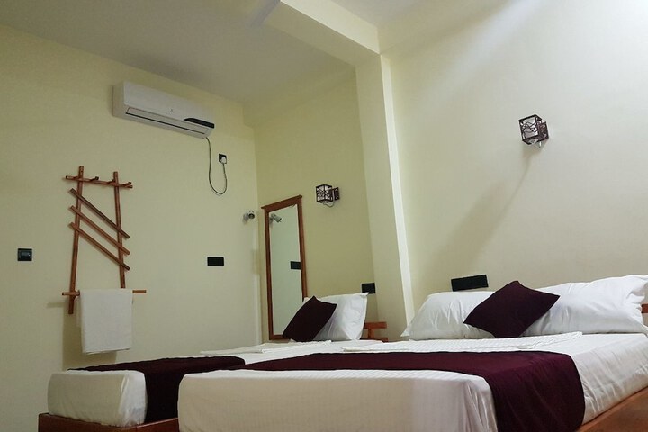 Room 8 of 20