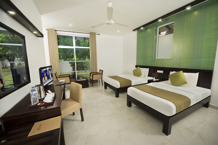 Room 8 of 52