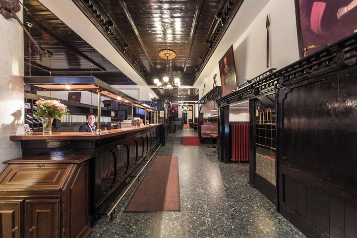 Lobby Entry