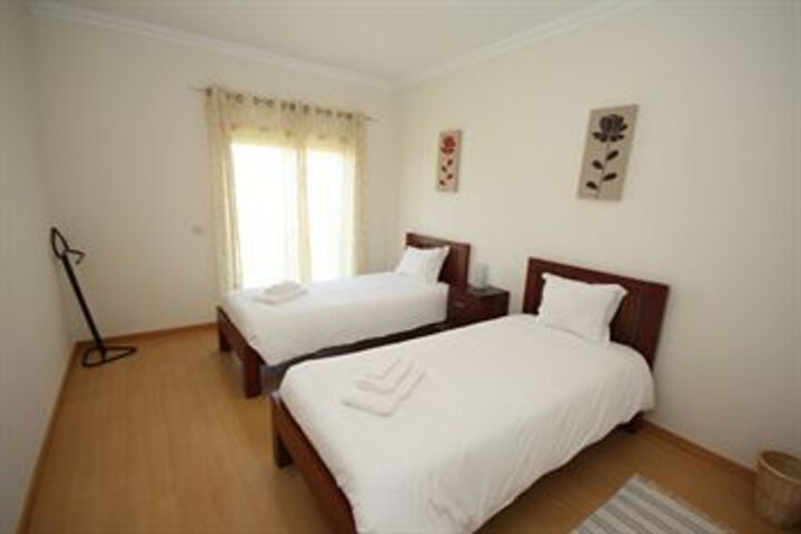 Room 3 of 10