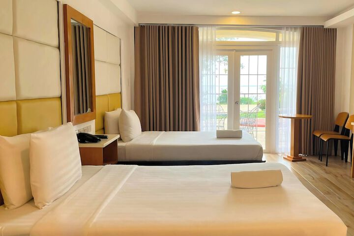 Room 15 of 109