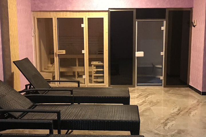 Steam room