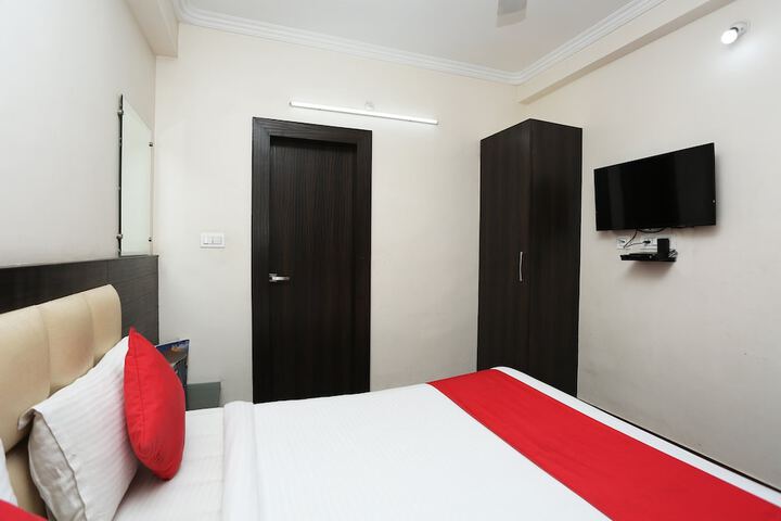 Room 10 of 22