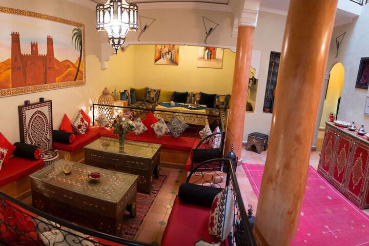 Entrance & Lobby
