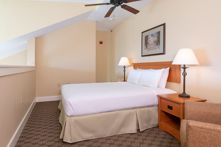 1 King Bed (7 of 22)