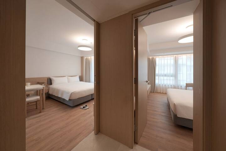 Room 15 of 41