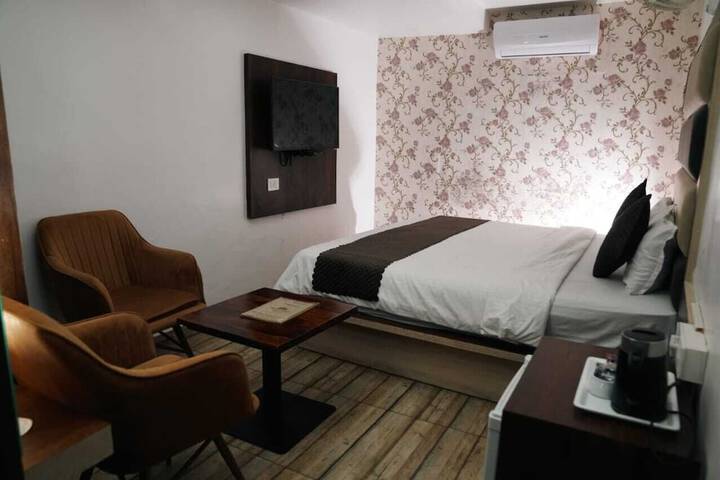 Room 15 of 95