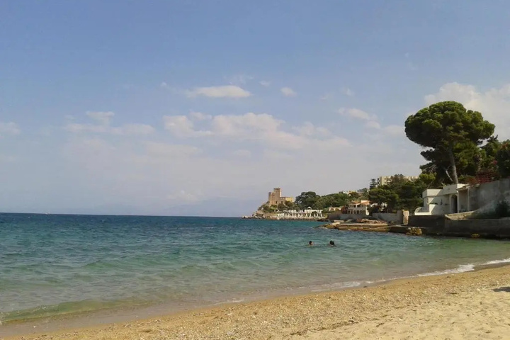 Beach 10 of 14