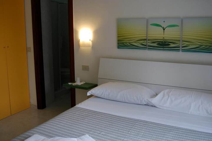Room 7 of 23