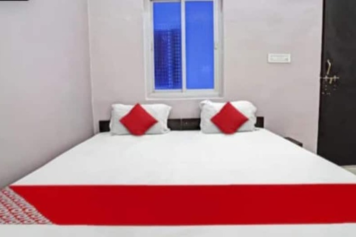 Room 8 of 24