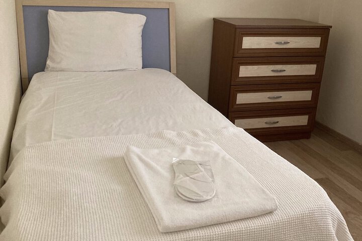 Room 7 of 25