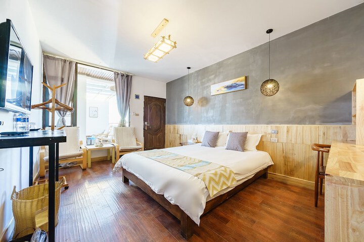 Room 17 of 31