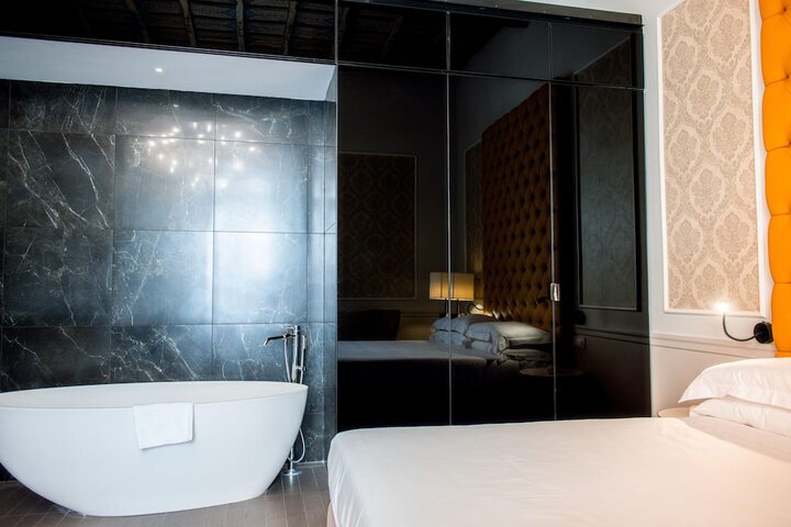 Room 113 of 188