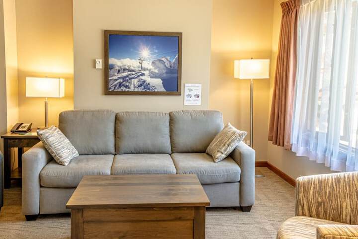 Room 180 of 266