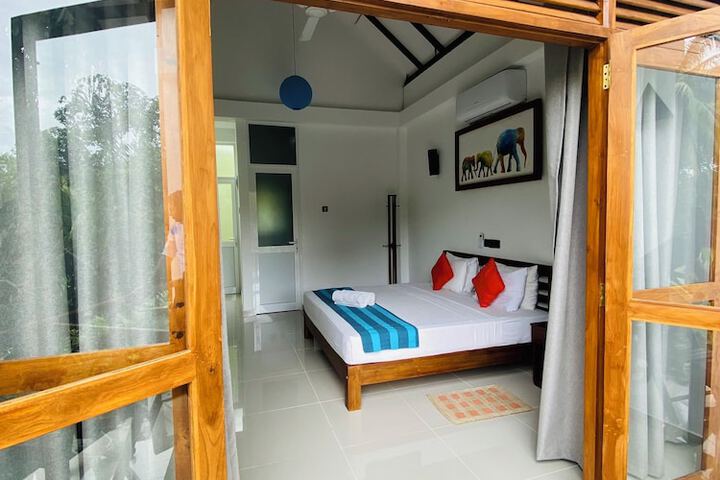 Room 16 of 60