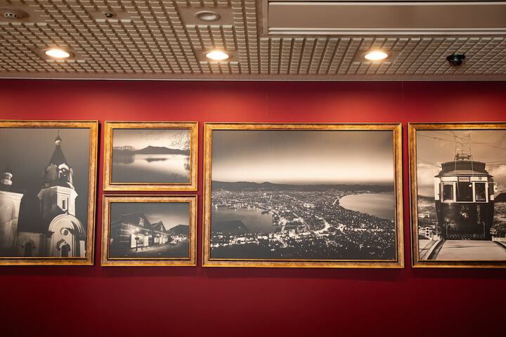 Entrance & Lobby