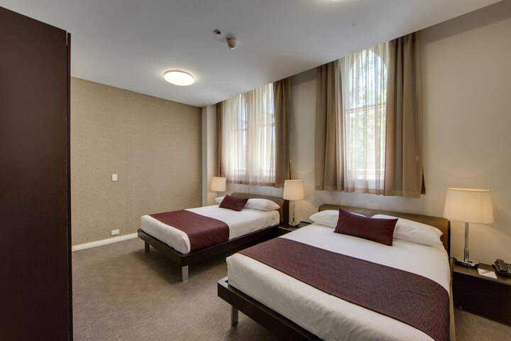 Room 8 of 38