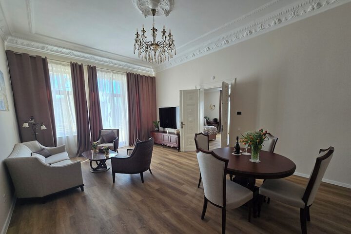 Room 21 of 70