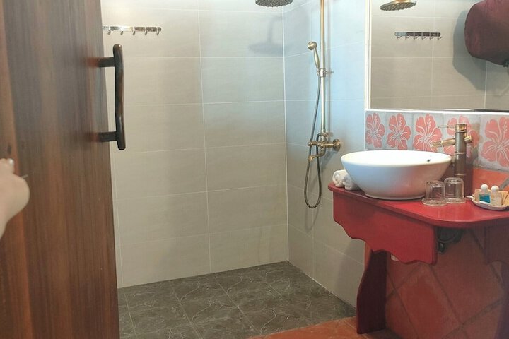 Room 67 of 120