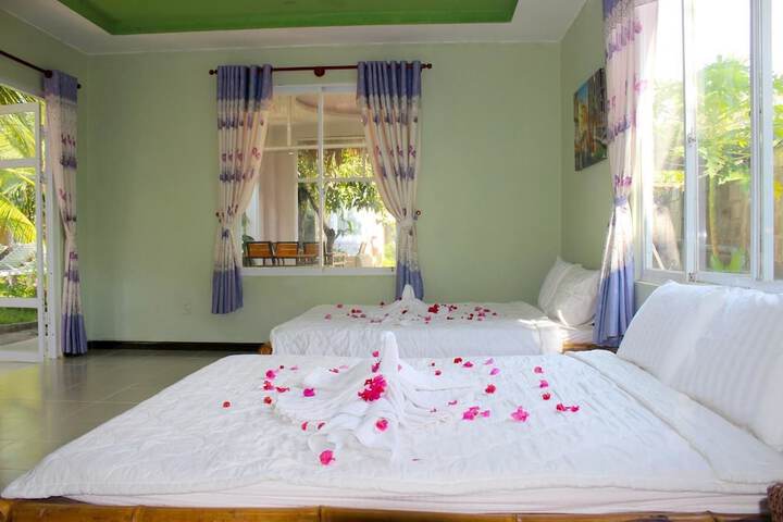 Room 3 of 42