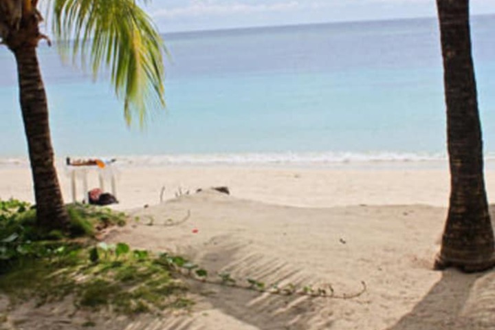 Beach 76 of 82