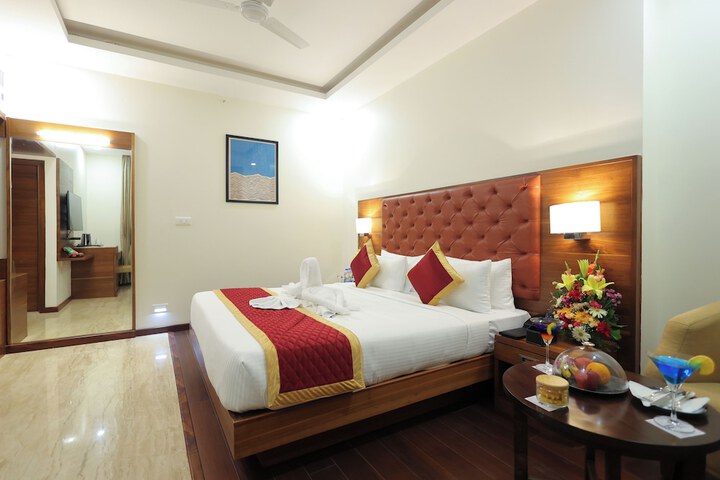 Room 30 of 94