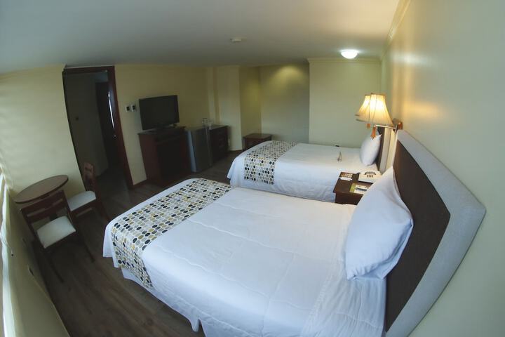 Room 5 of 74