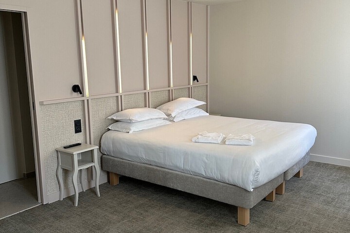 Room 22 of 50