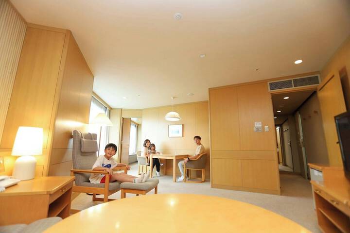 Room 20 of 173