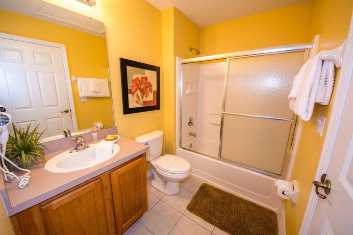 Room 164 of 221