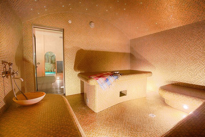 Room 33 of 56