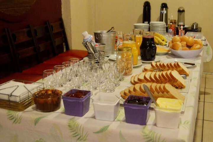 Dining 14 of 21
